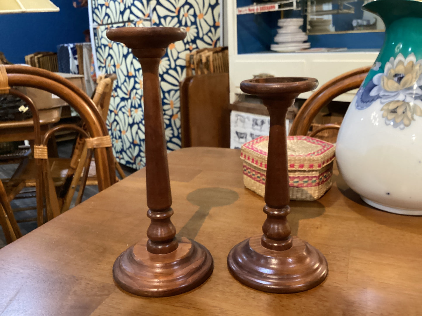 Set 2 Wood Candlesticks
