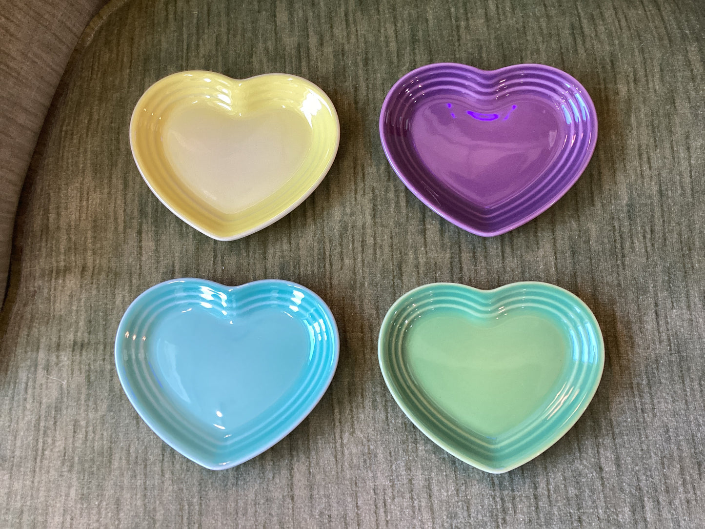 Stoneware Heart Shaped Dish 4 Colors