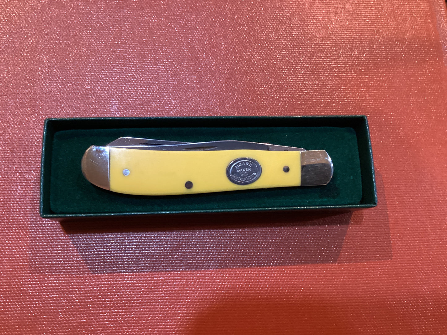 Yellow Moore Maker 3200B