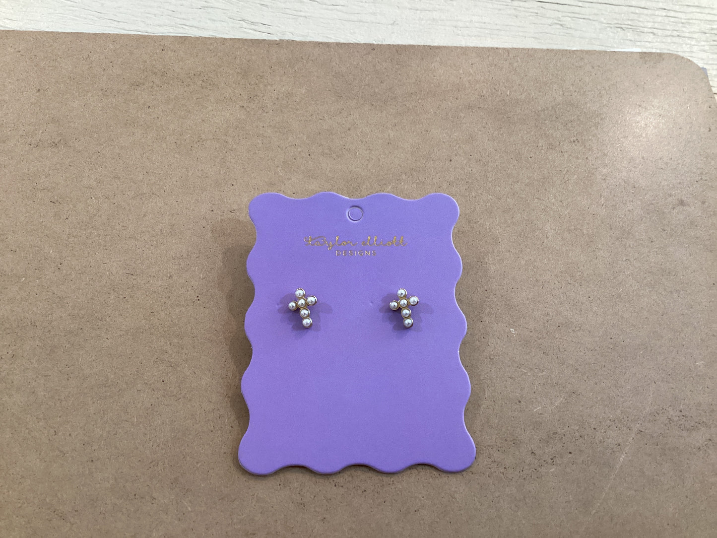 Faith Pearl Stud