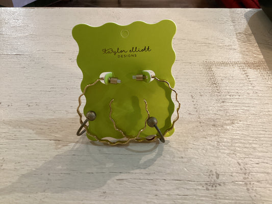 Cassie Wavy Hoop Earrings Large