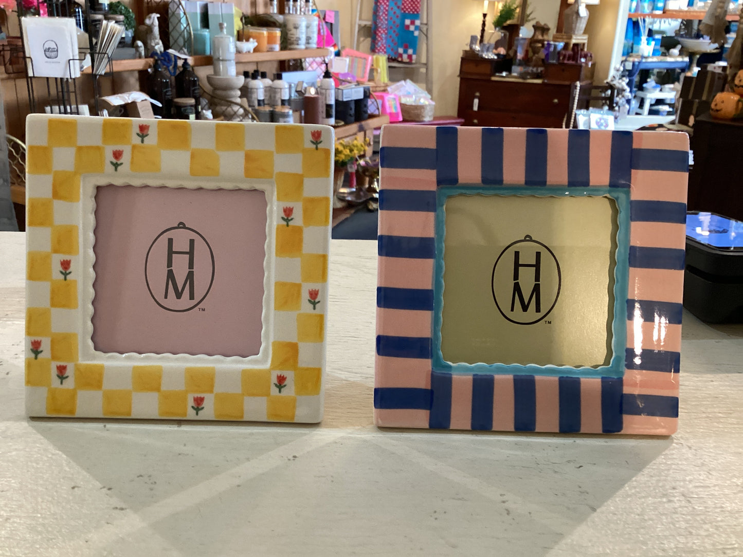 Stoneware Frame 5 3/4” 2 Styles