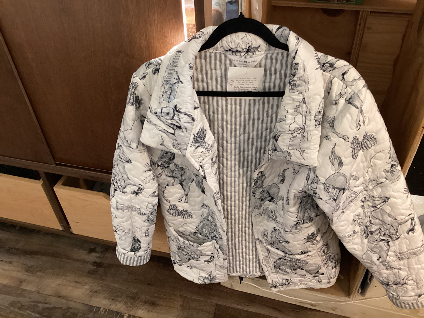 Birdie Black Jacket Large