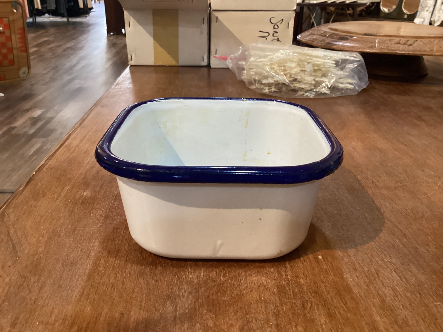 White/Blue Enamel Pan