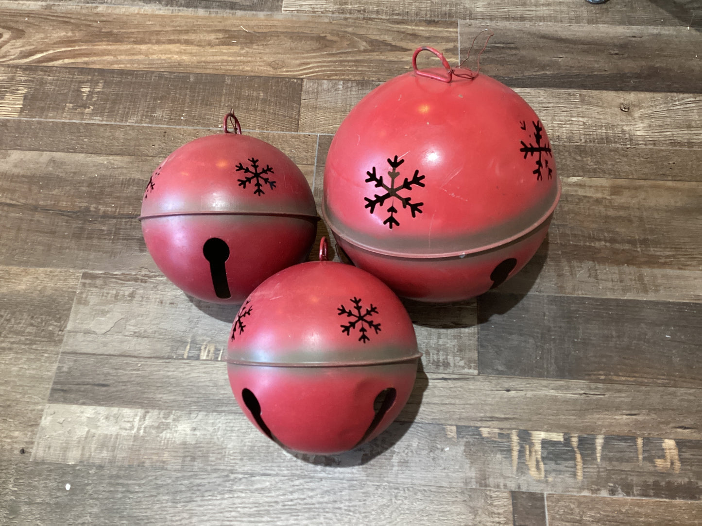 Set 3 Red Christmas Bells