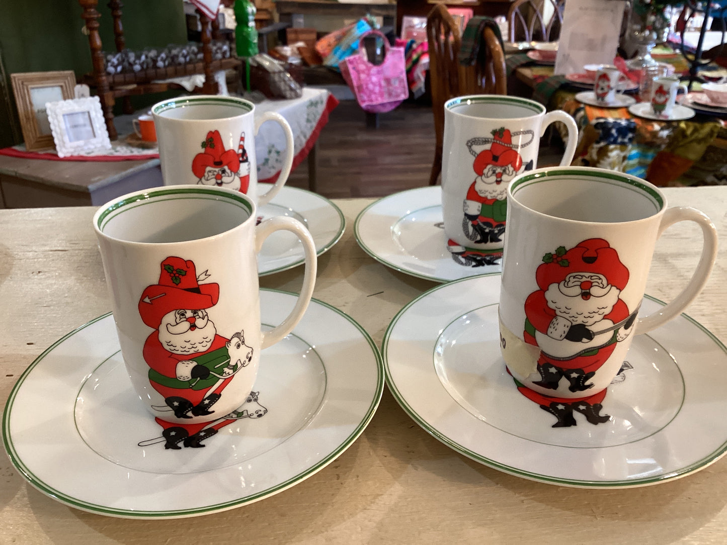Set 4 Vintage Cowboy Santa Plates & Mugs Fitz & Floyd (1976)