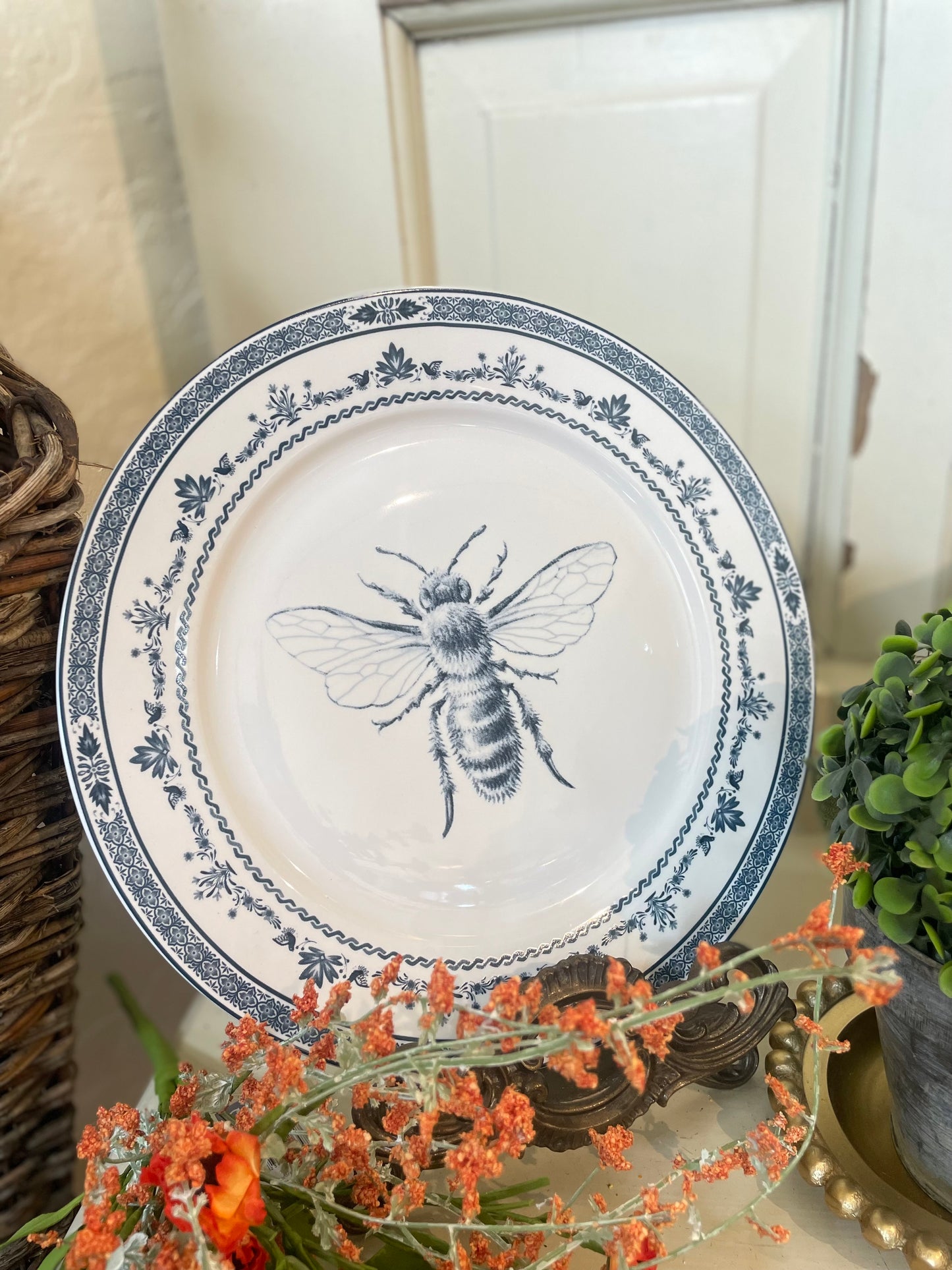 BLUE & WHITE FARM FRESH DINNER PLATES SET OF 4 WITH GIFTBOX